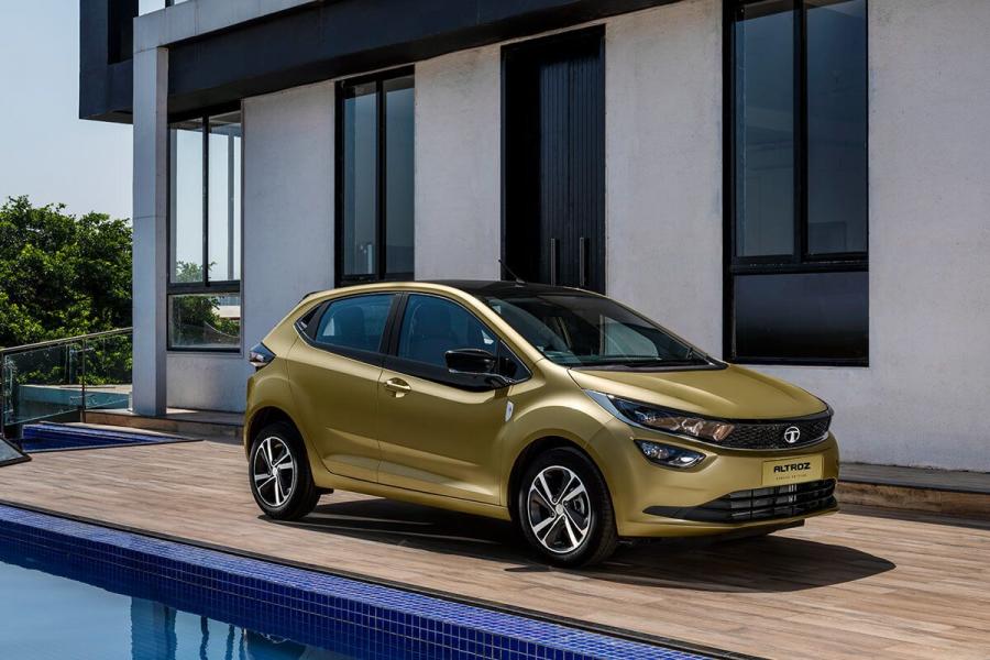  Tata Altroz 2019 года  (фото 1 из 29)